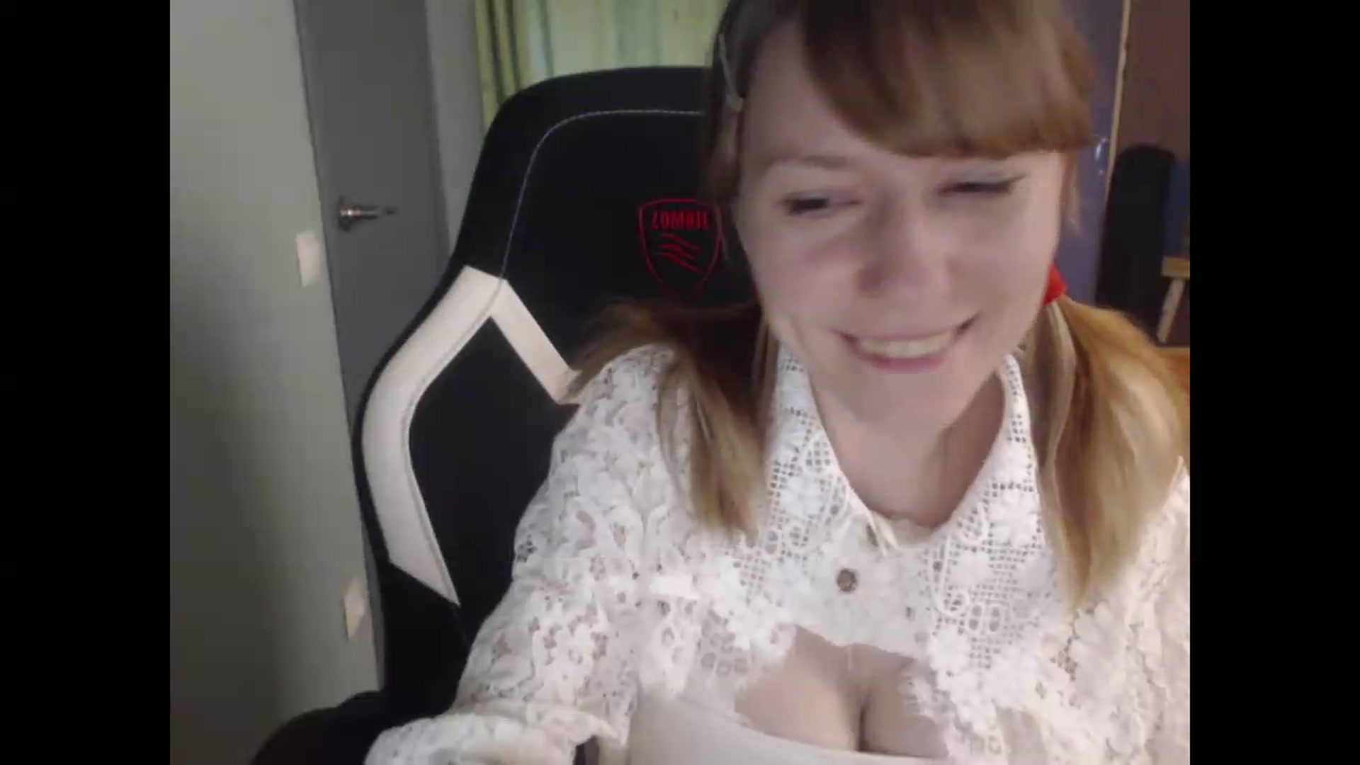 Gallery image thumbnail from NikiFoks18's myfreecams stream on, 08/16/2026, 04:21 image 20 of 20