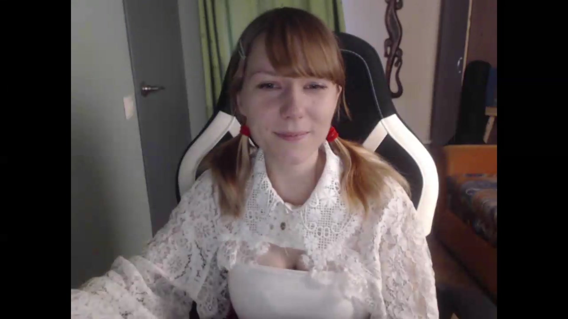 Gallery image thumbnail from NikiFoks18's myfreecams stream on, 08/16/2026, 04:21 image 5 of 20