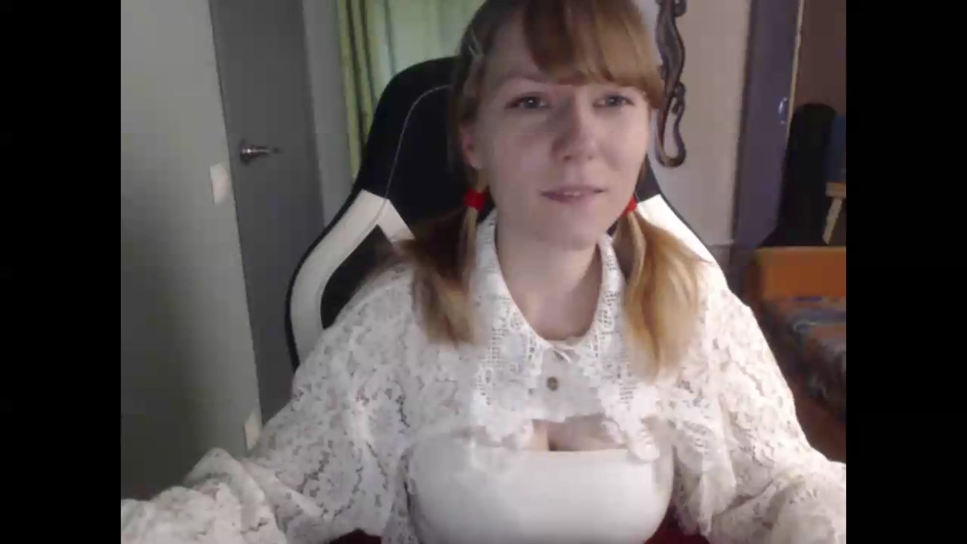 Gallery image thumbnail from NikiFoks18's myfreecams stream on, 08/16/2026, 04:21 image 6 of 20