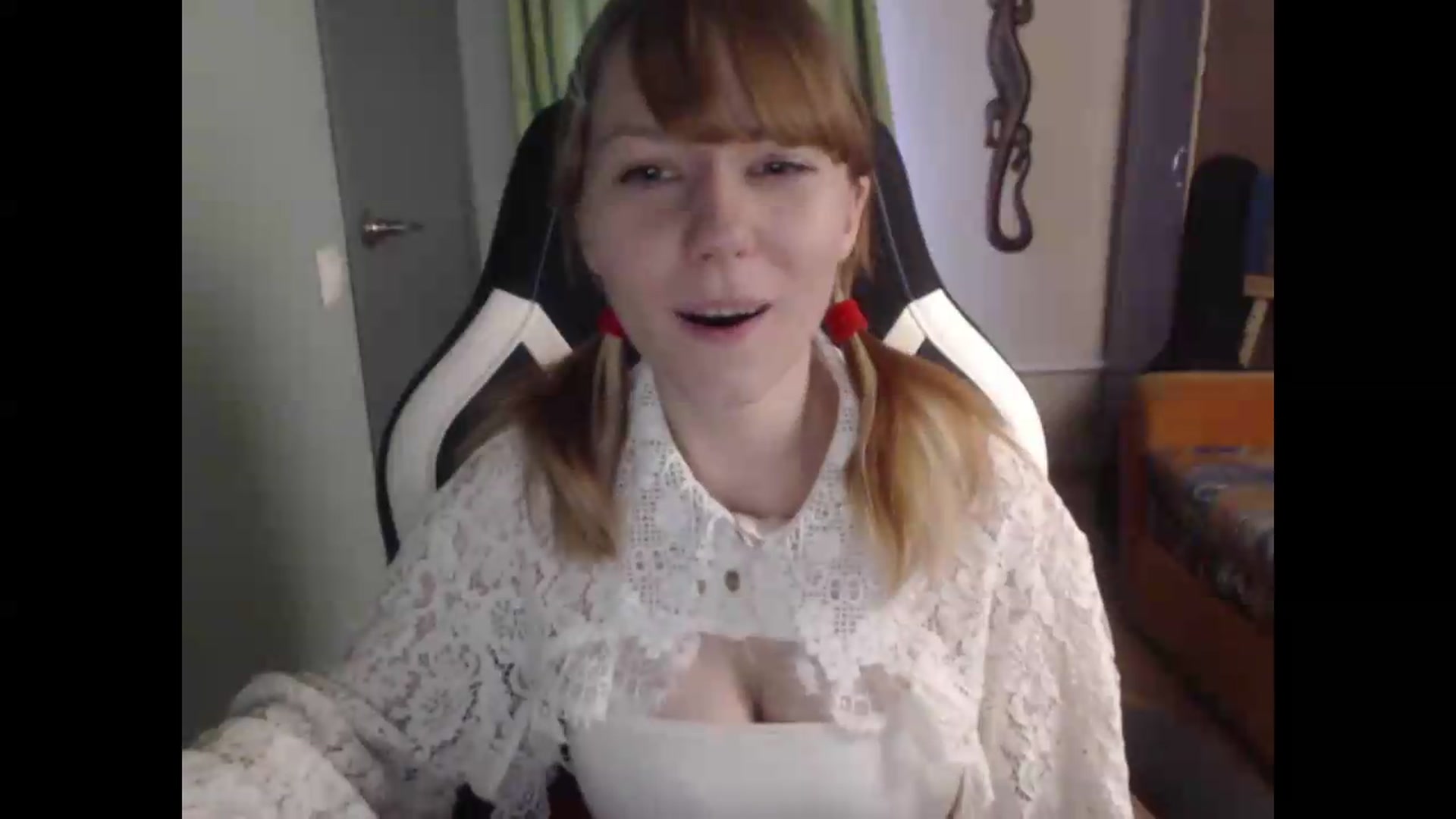 Gallery image thumbnail from NikiFoks18's myfreecams stream on, 08/16/2026, 04:21 image 19 of 20