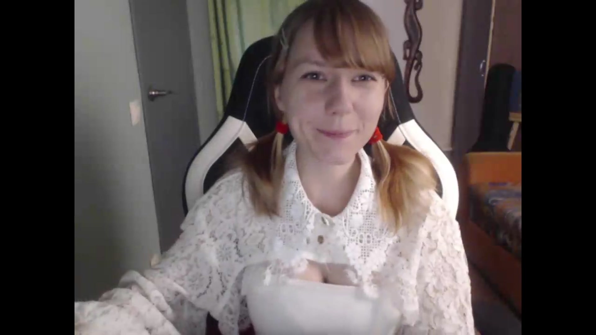 Gallery image thumbnail from NikiFoks18's myfreecams stream on, 08/16/2026, 04:21 image 3 of 20