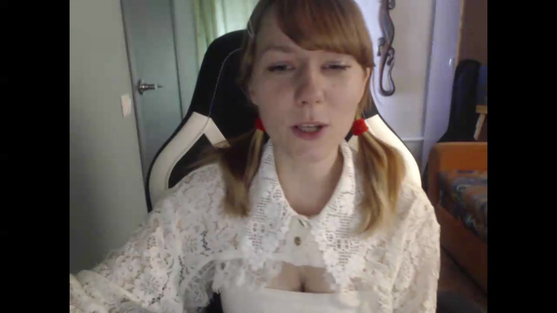 Gallery image thumbnail from NikiFoks18's myfreecams stream on, 08/16/2026, 07:01 image 3 of 20