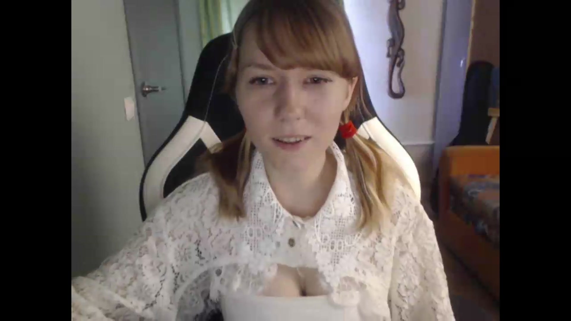 Gallery image thumbnail from NikiFoks18's myfreecams stream on, 08/16/2026, 07:01 image 5 of 20