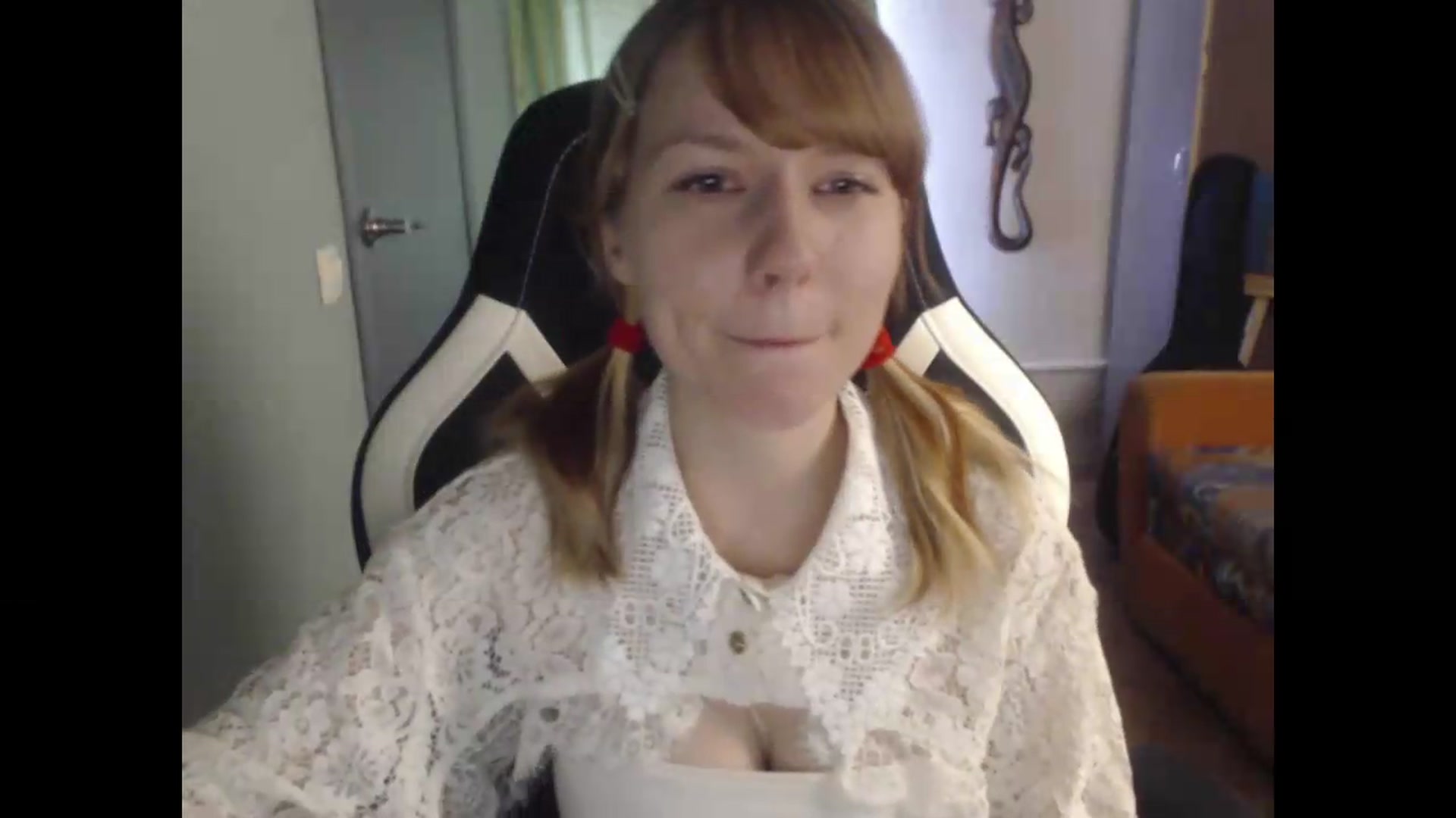 Gallery image thumbnail from NikiFoks18's myfreecams stream on, 08/16/2026, 07:01 image 7 of 20