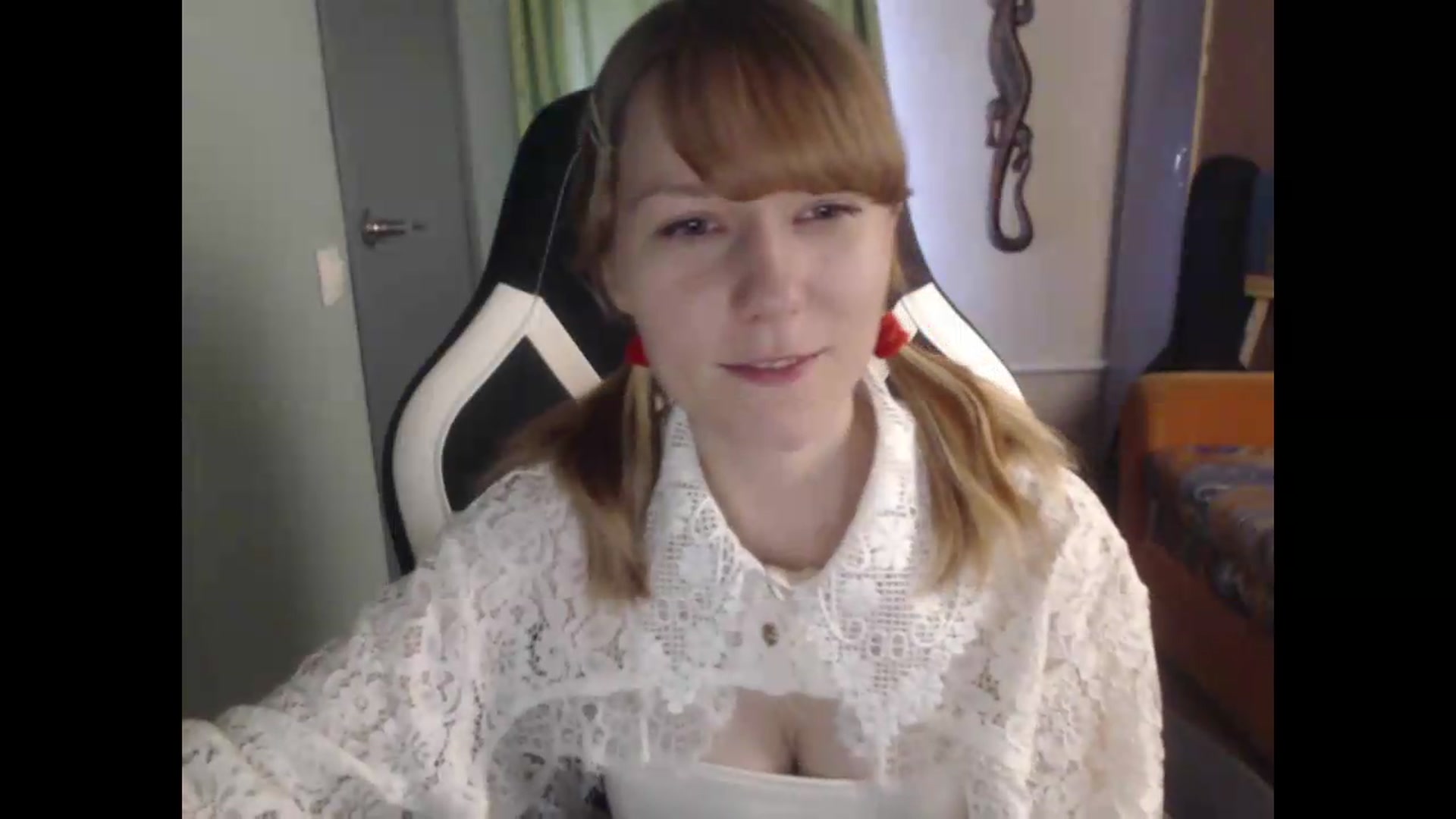 Gallery image thumbnail from NikiFoks18's myfreecams stream on, 08/16/2026, 07:01 image 19 of 20