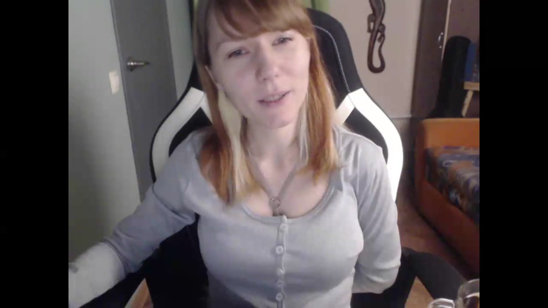 Gallery image thumbnail from NikiFoks18's myfreecams stream on, 08/17/2026, 23:41 image 14 of 20