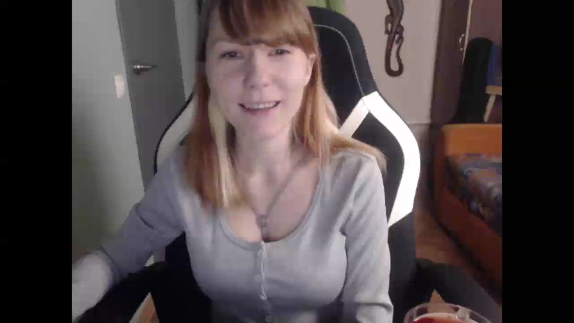 Gallery image thumbnail from NikiFoks18's myfreecams stream on, 08/17/2026, 23:41 image 1 of 20