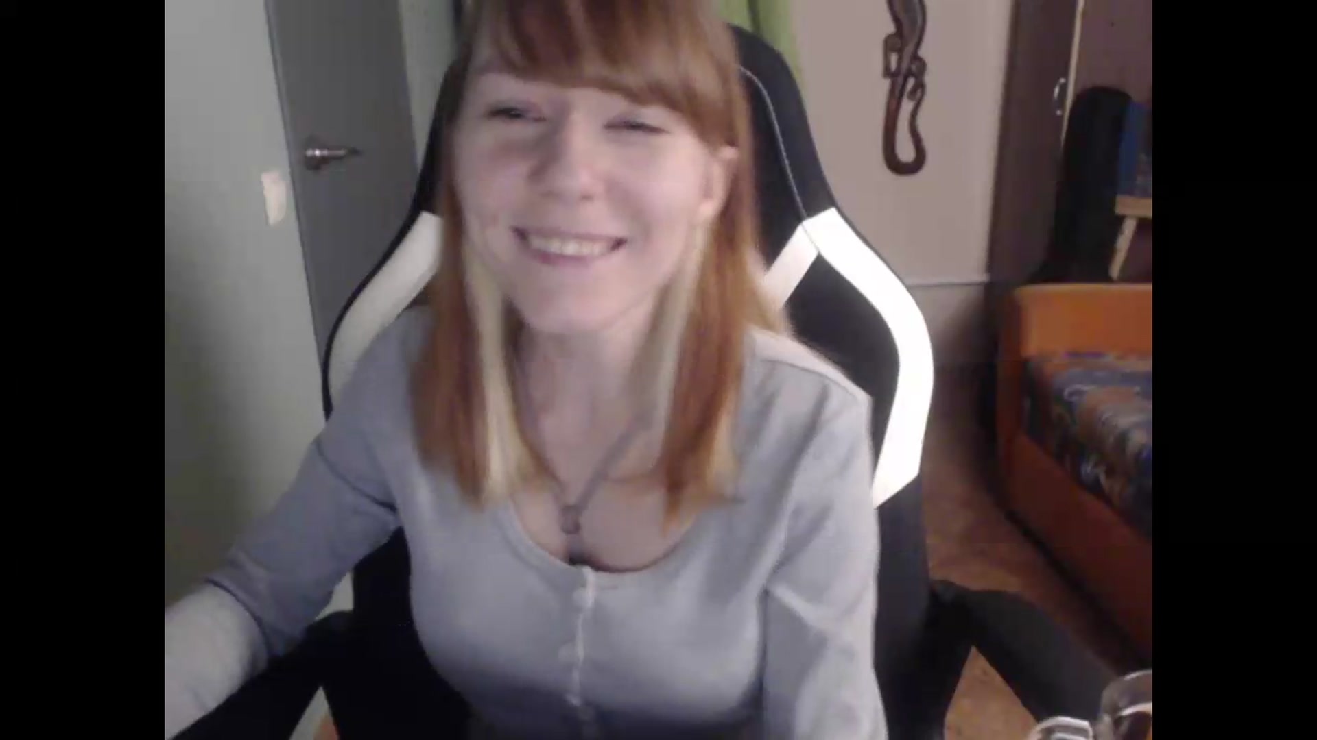 Gallery image thumbnail from NikiFoks18's myfreecams stream on, 08/17/2026, 23:41 image 17 of 20