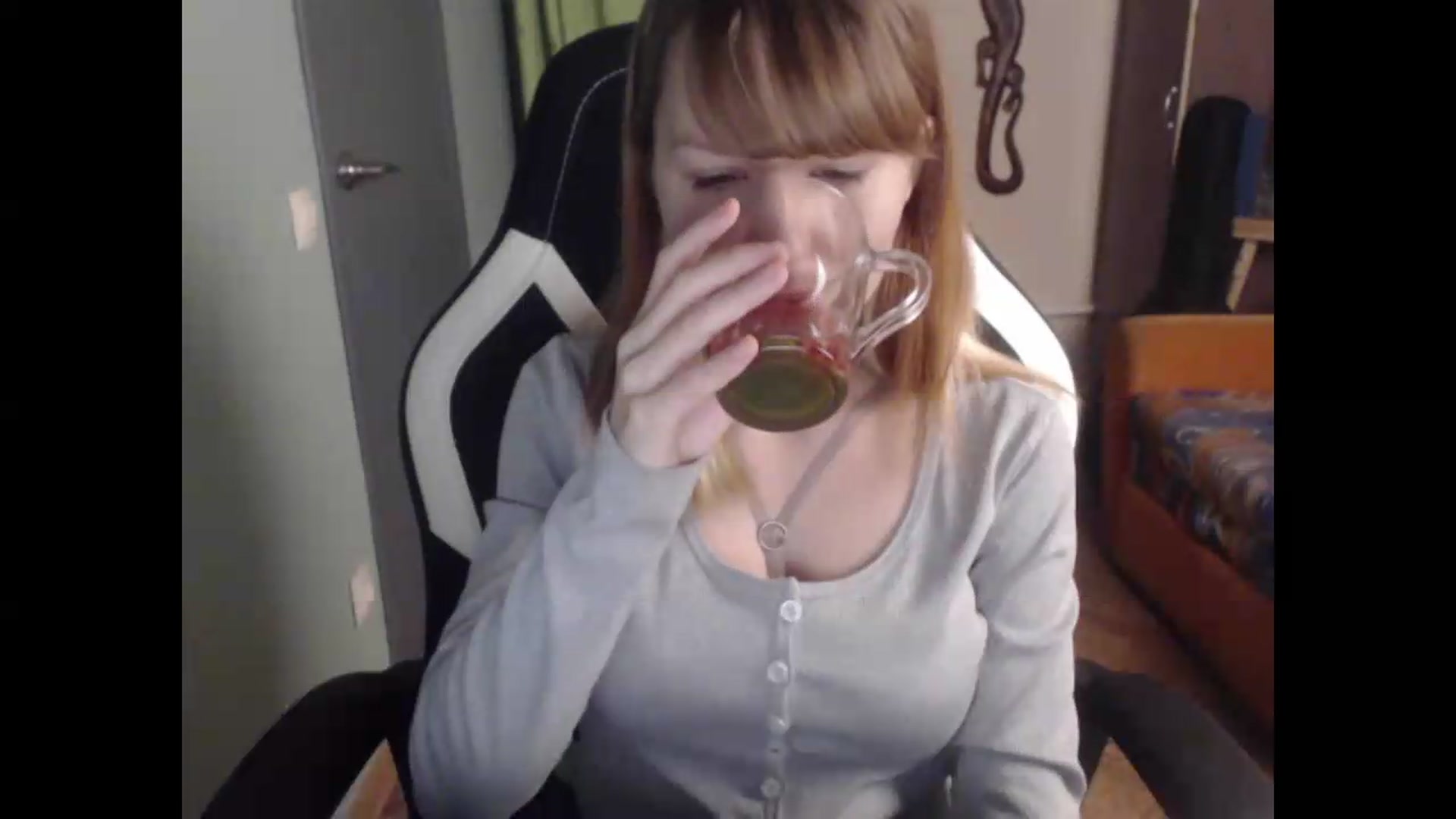 Gallery image thumbnail from NikiFoks18's myfreecams stream on, 08/17/2026, 23:41 image 6 of 20