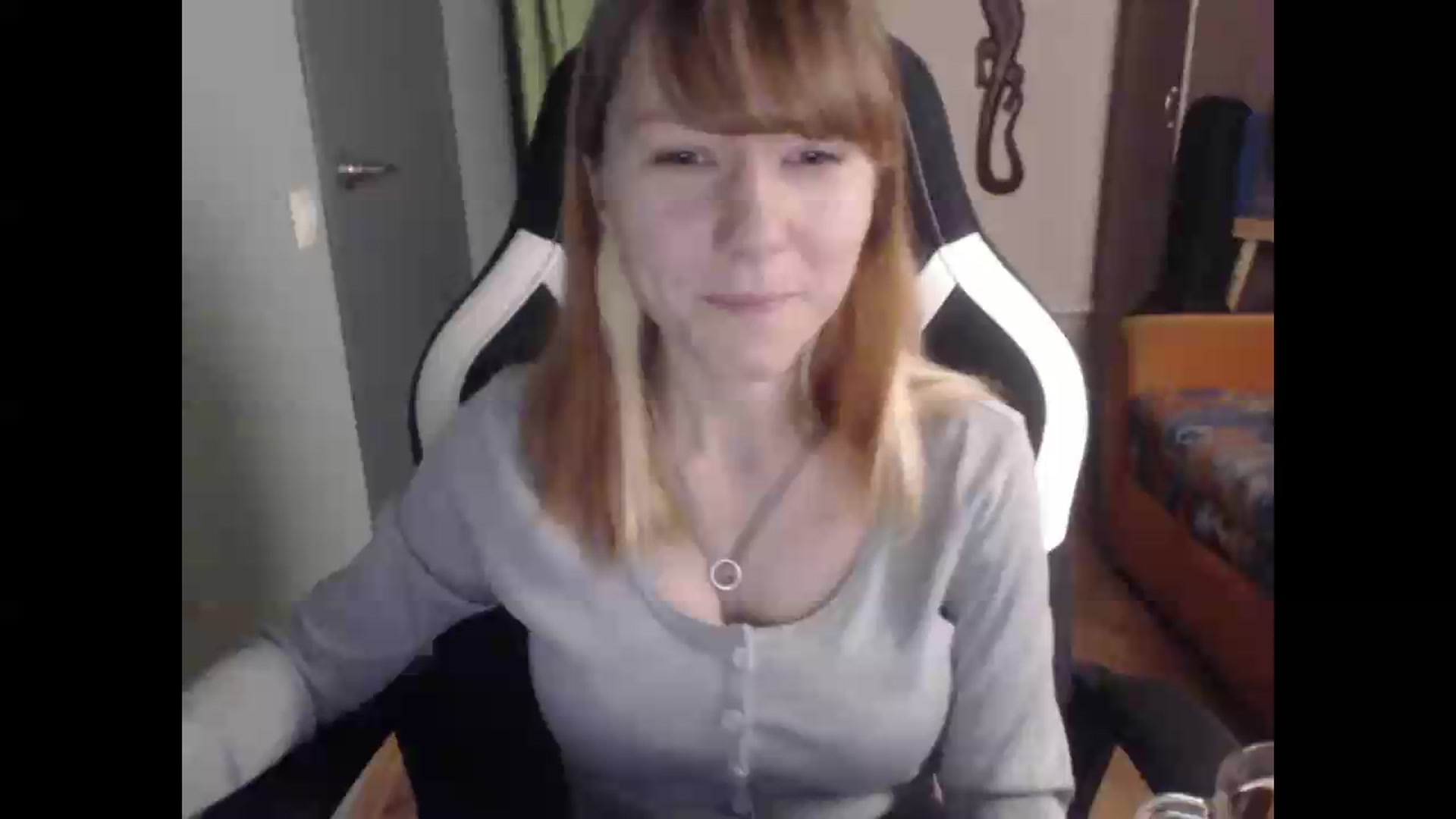 Gallery image thumbnail from NikiFoks18's myfreecams stream on, 08/17/2026, 23:41 image 9 of 20