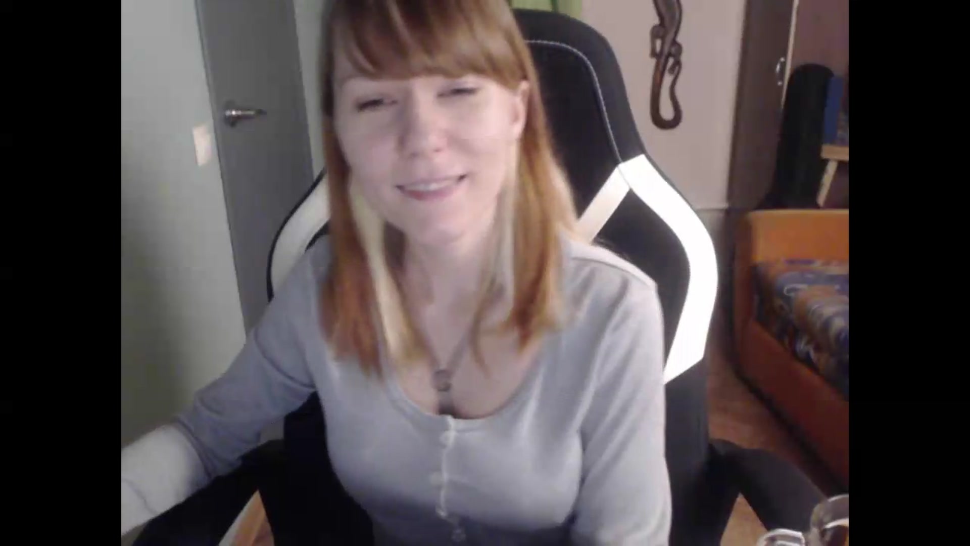 Gallery image thumbnail from NikiFoks18's myfreecams stream on, 08/17/2026, 23:41 image 18 of 20