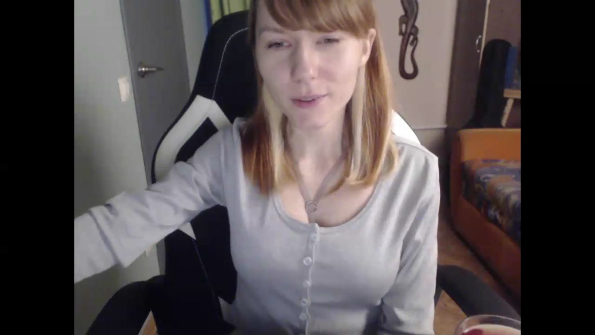 Gallery image thumbnail from NikiFoks18's myfreecams stream on, 08/18/2026, 01:24 image 14 of 20