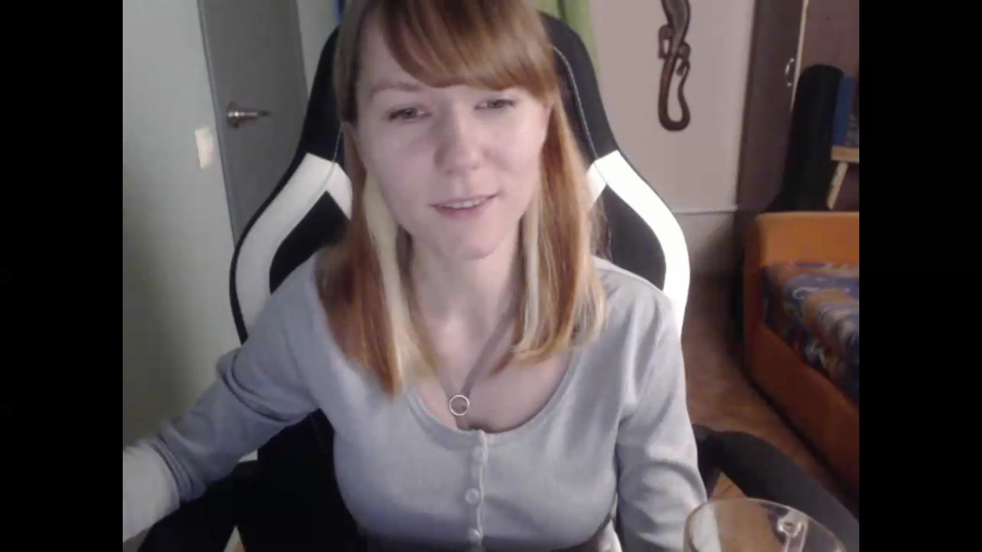 Gallery image thumbnail from NikiFoks18's myfreecams stream on, 08/18/2026, 01:24 image 8 of 20