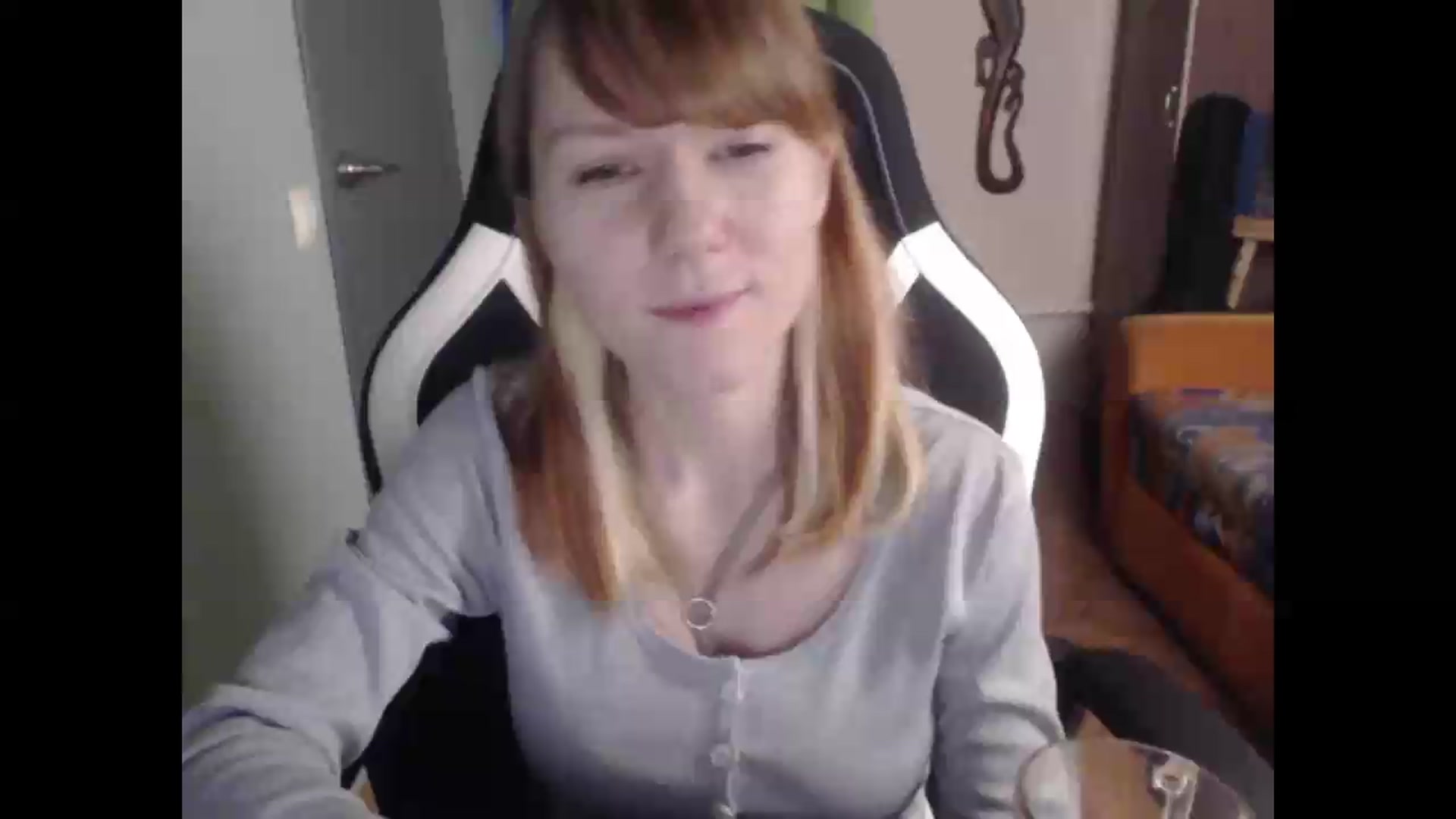 Gallery image thumbnail from NikiFoks18's myfreecams stream on, 08/18/2026, 01:24 image 10 of 20