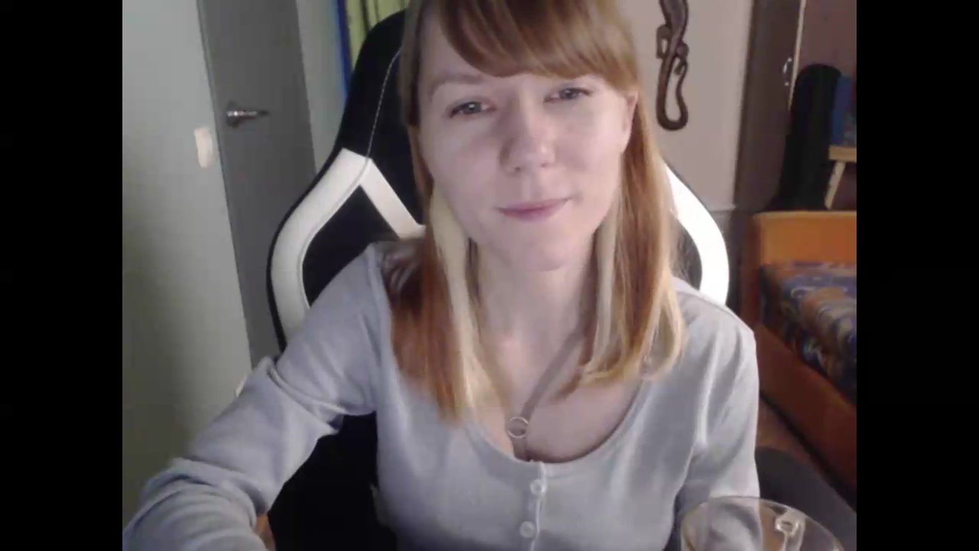 Gallery image thumbnail from NikiFoks18's myfreecams stream on, 08/18/2026, 01:24 image 9 of 20