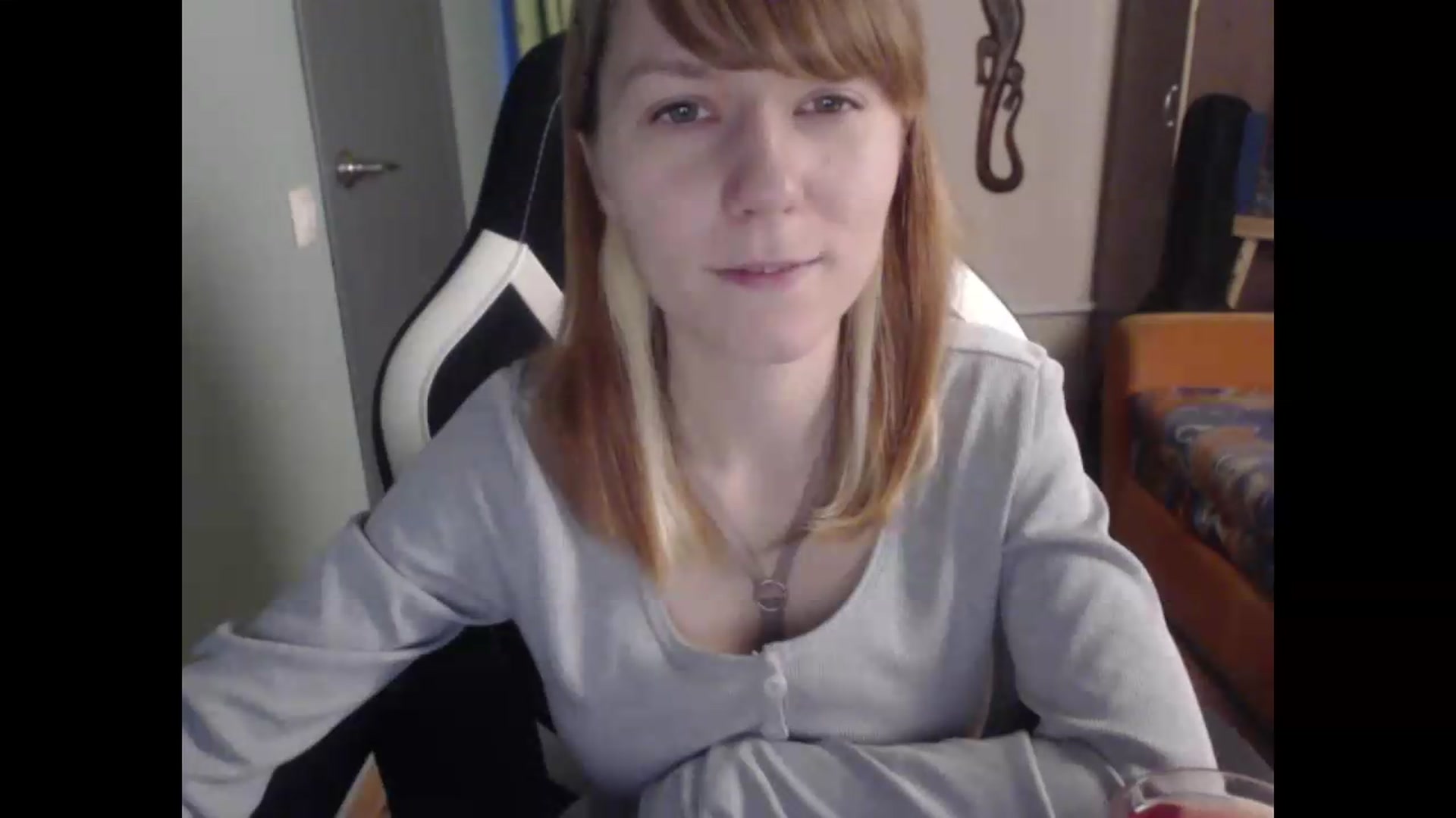 Gallery image thumbnail from NikiFoks18's myfreecams stream on, 08/18/2026, 01:24 image 18 of 20