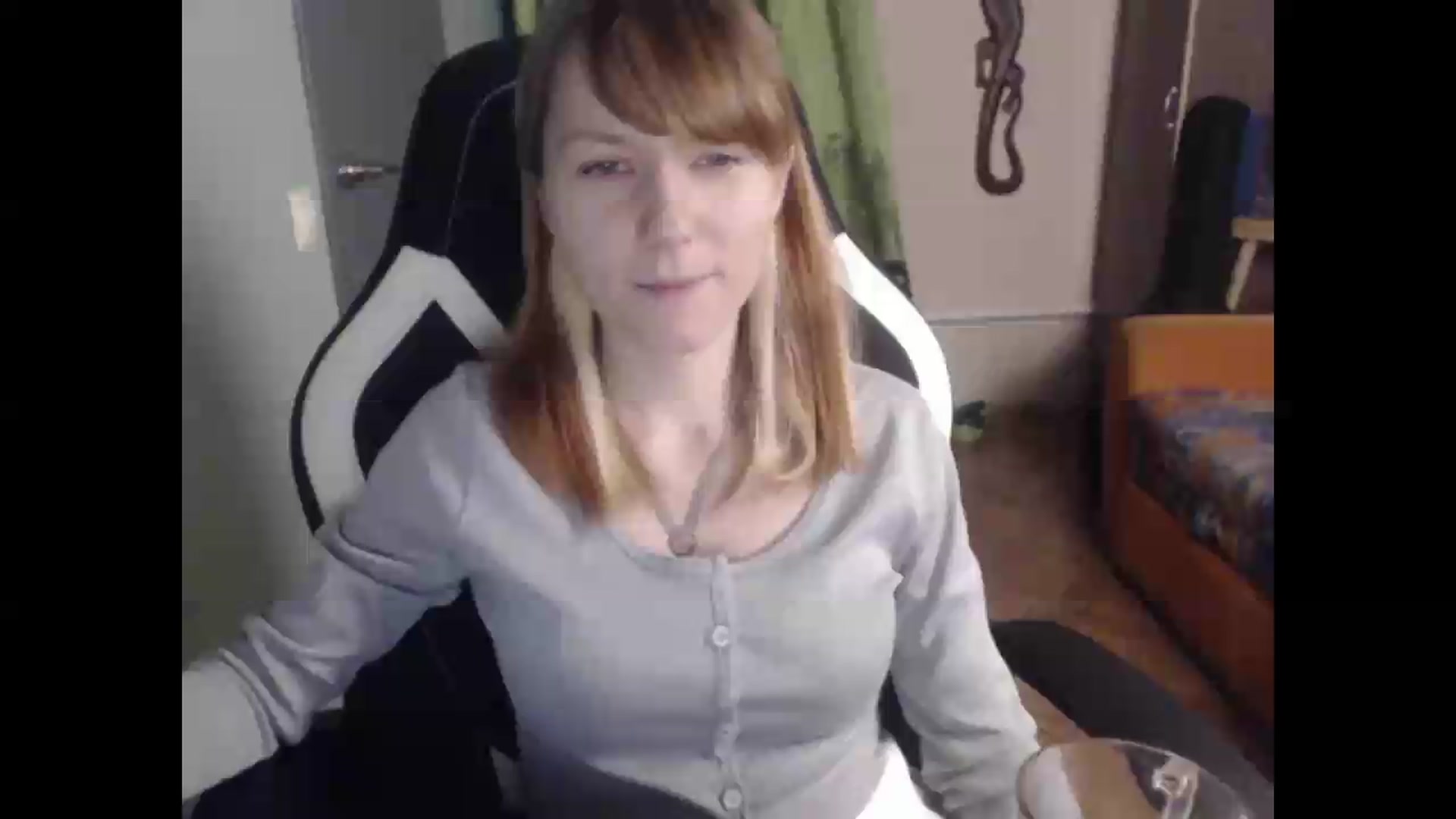 Gallery image thumbnail from NikiFoks18's myfreecams stream on, 08/18/2026, 01:24 image 1 of 20