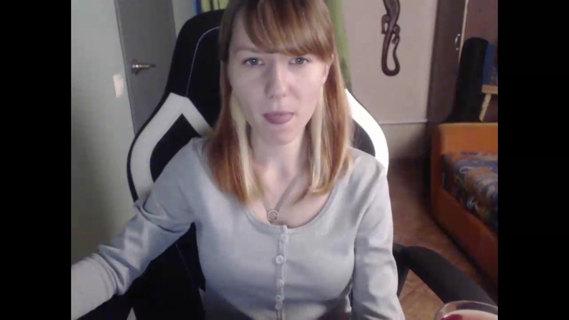 Gallery image thumbnail from NikiFoks18's myfreecams stream on, 08/18/2026, 01:24 image 12 of 20