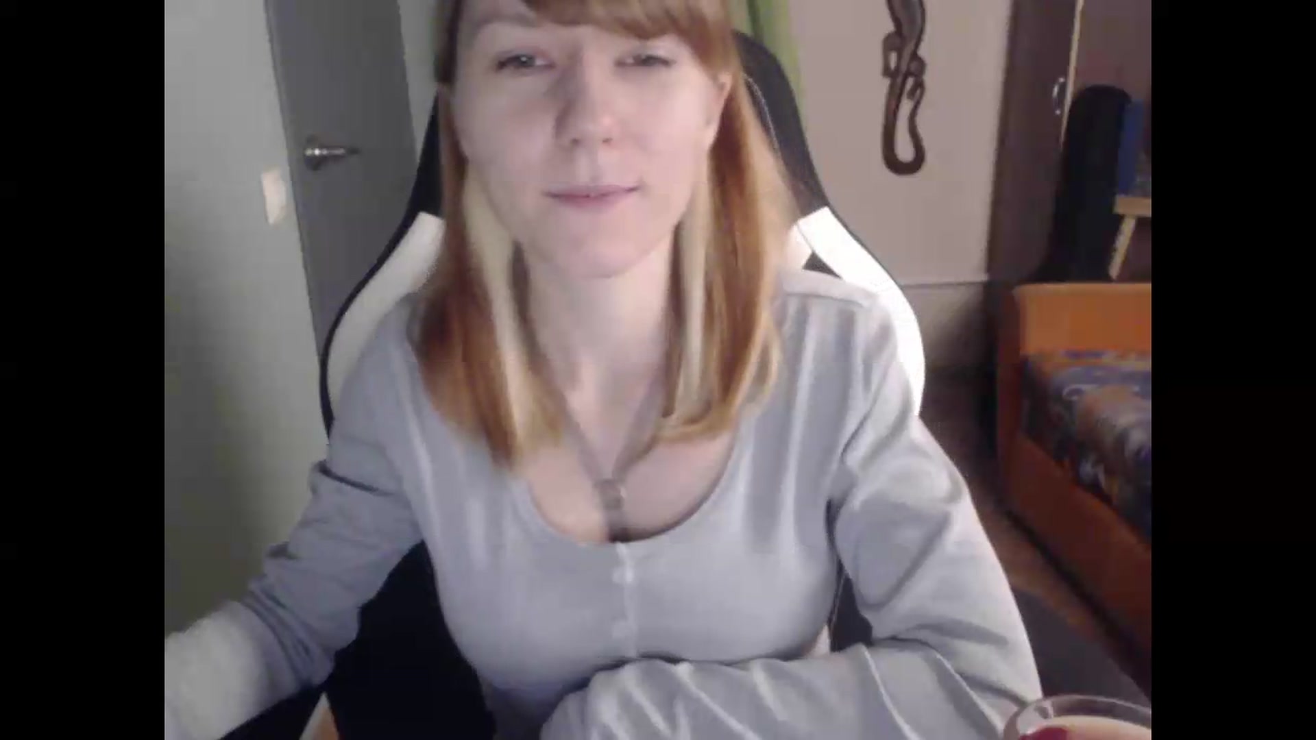 Gallery image thumbnail from NikiFoks18's myfreecams stream on, 08/18/2026, 01:24 image 13 of 20
