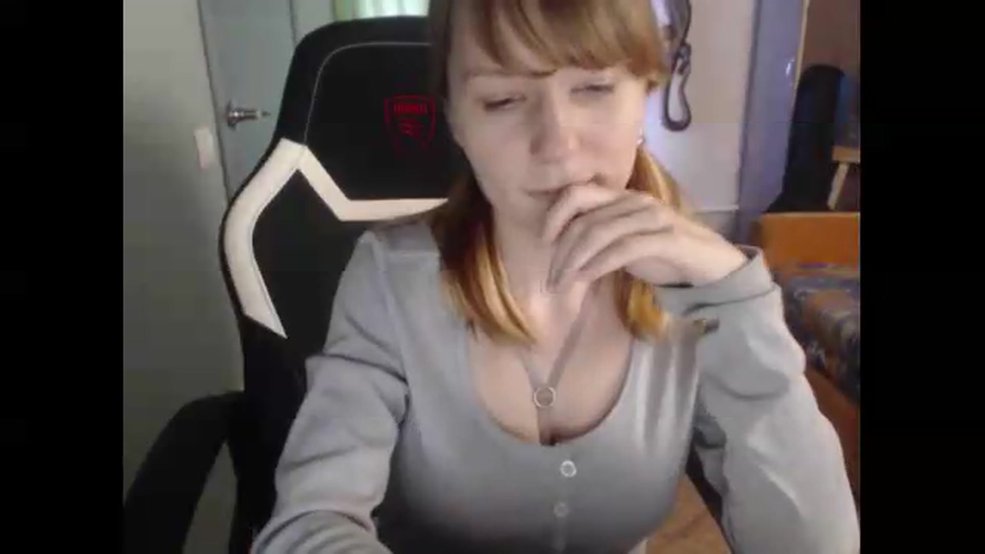 Gallery image thumbnail from NikiFoks18's myfreecams stream on, 08/18/2026, 05:38 image 12 of 20