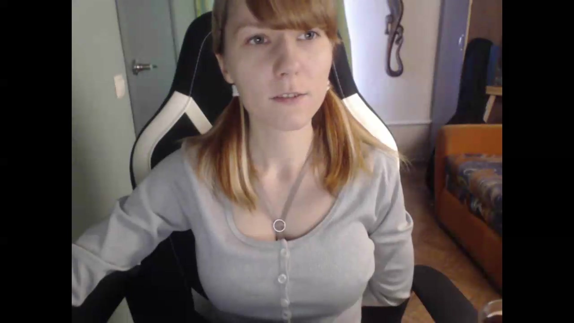 Gallery image thumbnail from NikiFoks18's myfreecams stream on, 08/18/2026, 05:38 image 4 of 20