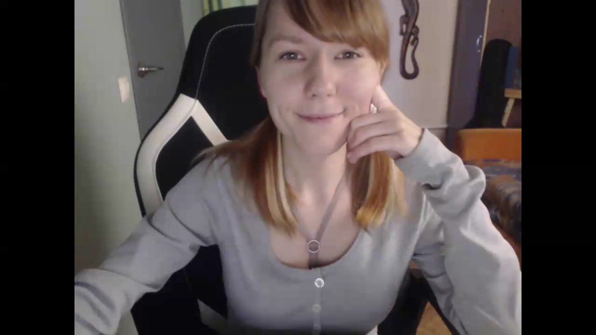 Gallery image thumbnail from NikiFoks18's myfreecams stream on, 08/18/2026, 05:38 image 2 of 20