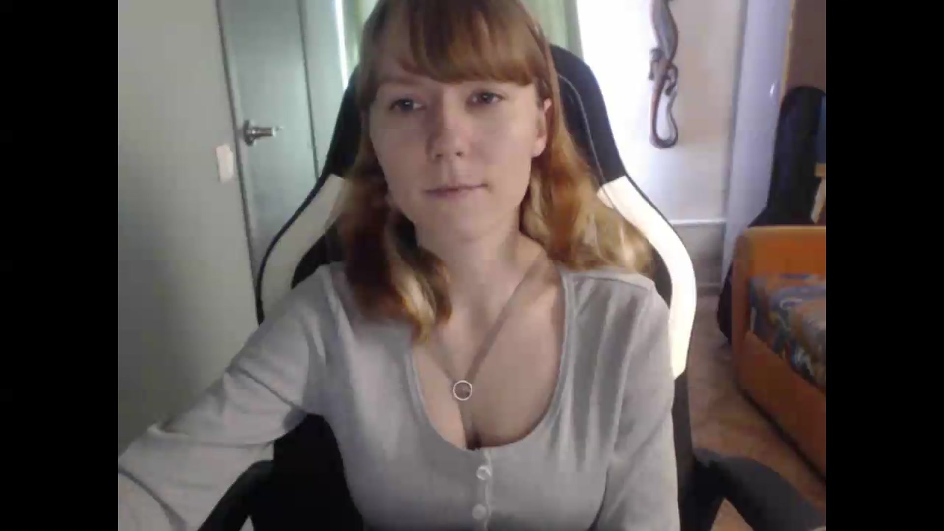 Gallery image thumbnail from NikiFoks18's myfreecams stream on, 08/19/2026, 06:38 image 9 of 20