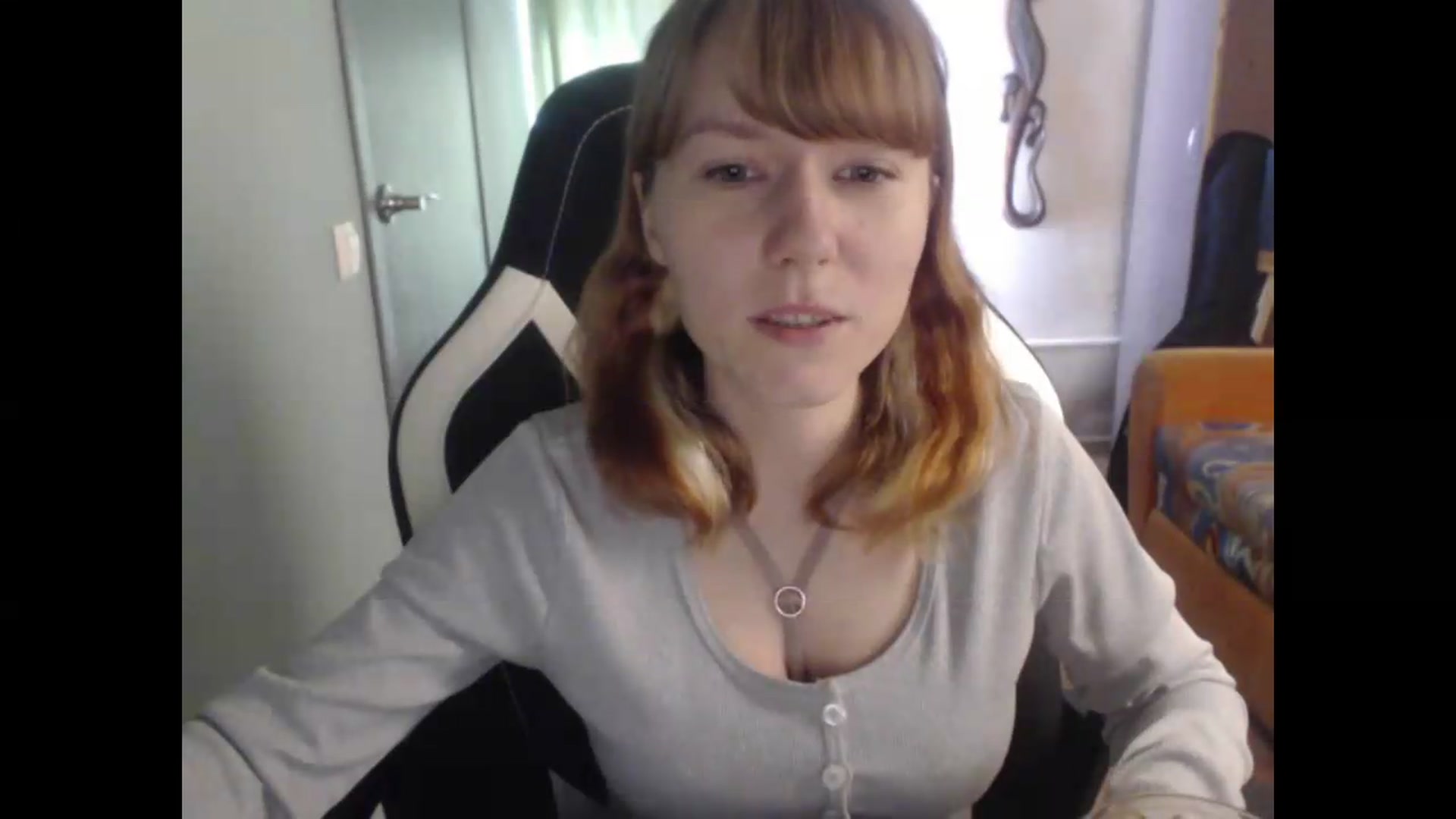 Gallery image thumbnail from NikiFoks18's myfreecams stream on, 08/19/2026, 06:38 image 4 of 20
