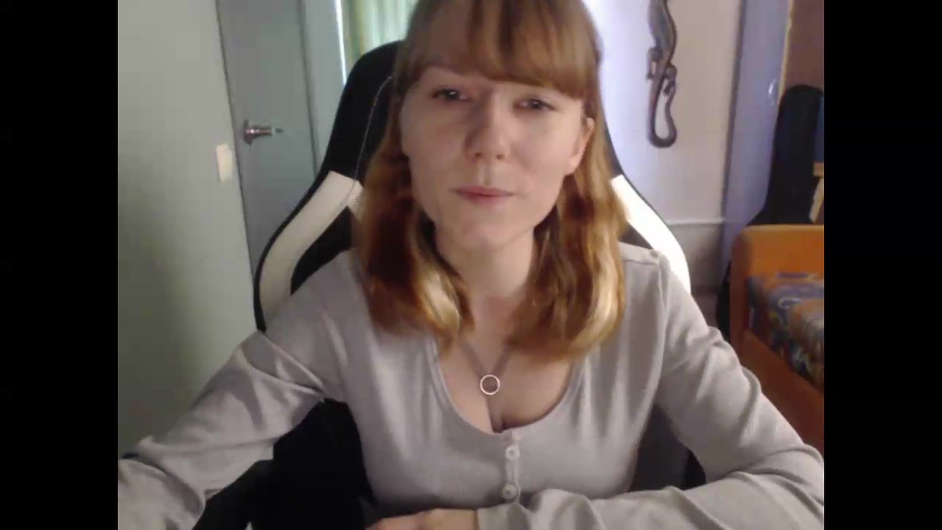 Gallery image thumbnail from NikiFoks18's myfreecams stream on, 08/19/2026, 08:21 image 4 of 20