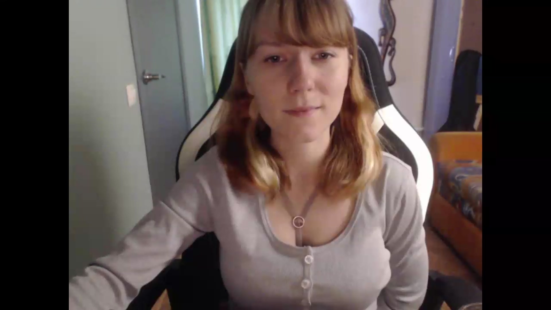 Gallery image thumbnail from NikiFoks18's myfreecams stream on, 08/19/2026, 08:21 image 12 of 20