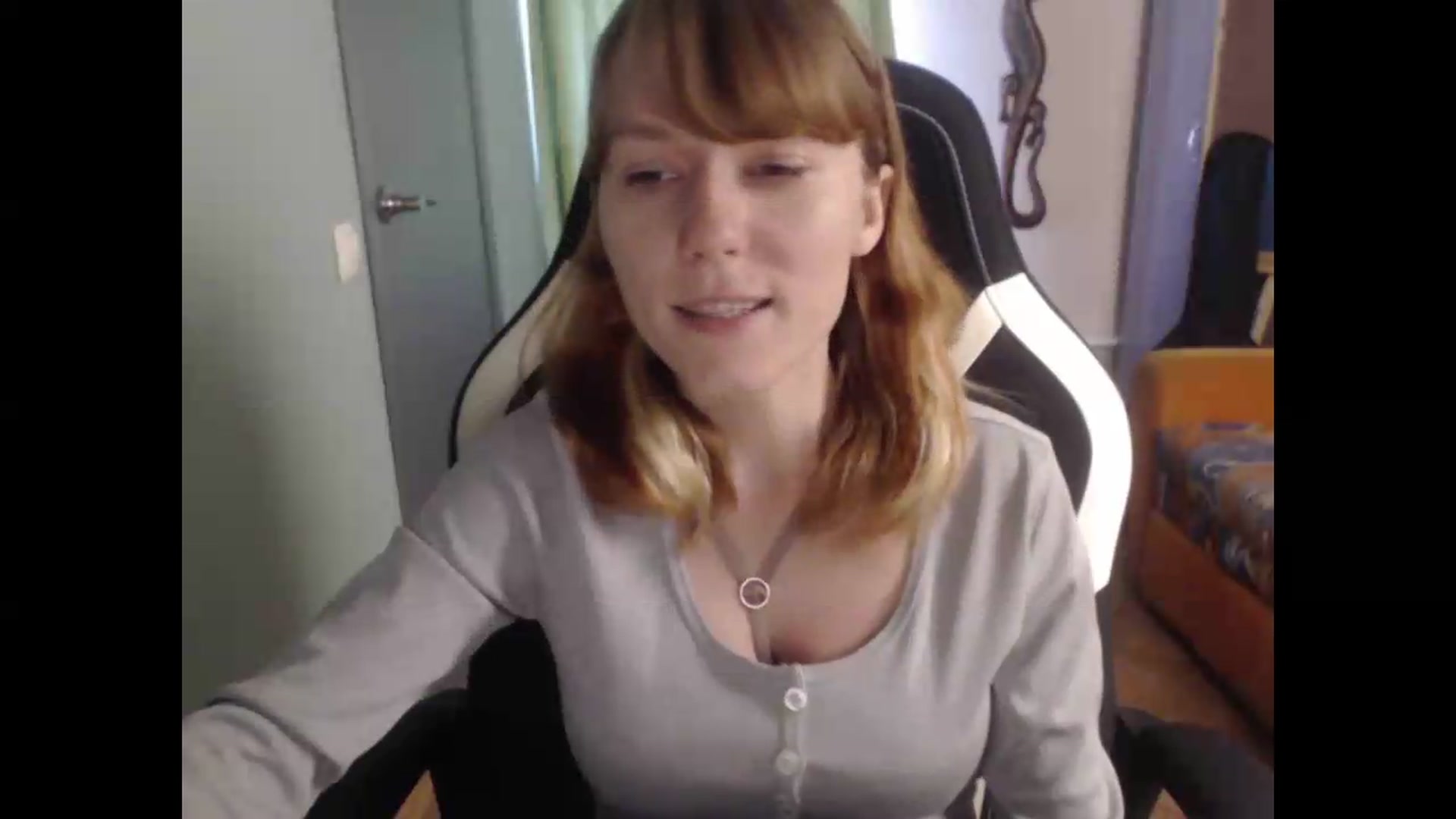 Gallery image thumbnail from NikiFoks18's myfreecams stream on, 08/19/2026, 08:21 image 18 of 20