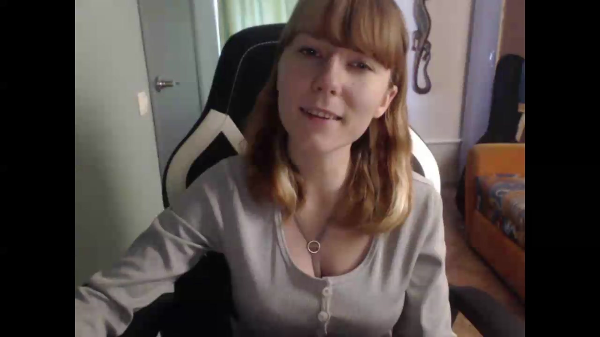 Gallery image thumbnail from NikiFoks18's myfreecams stream on, 08/19/2026, 08:21 image 5 of 20