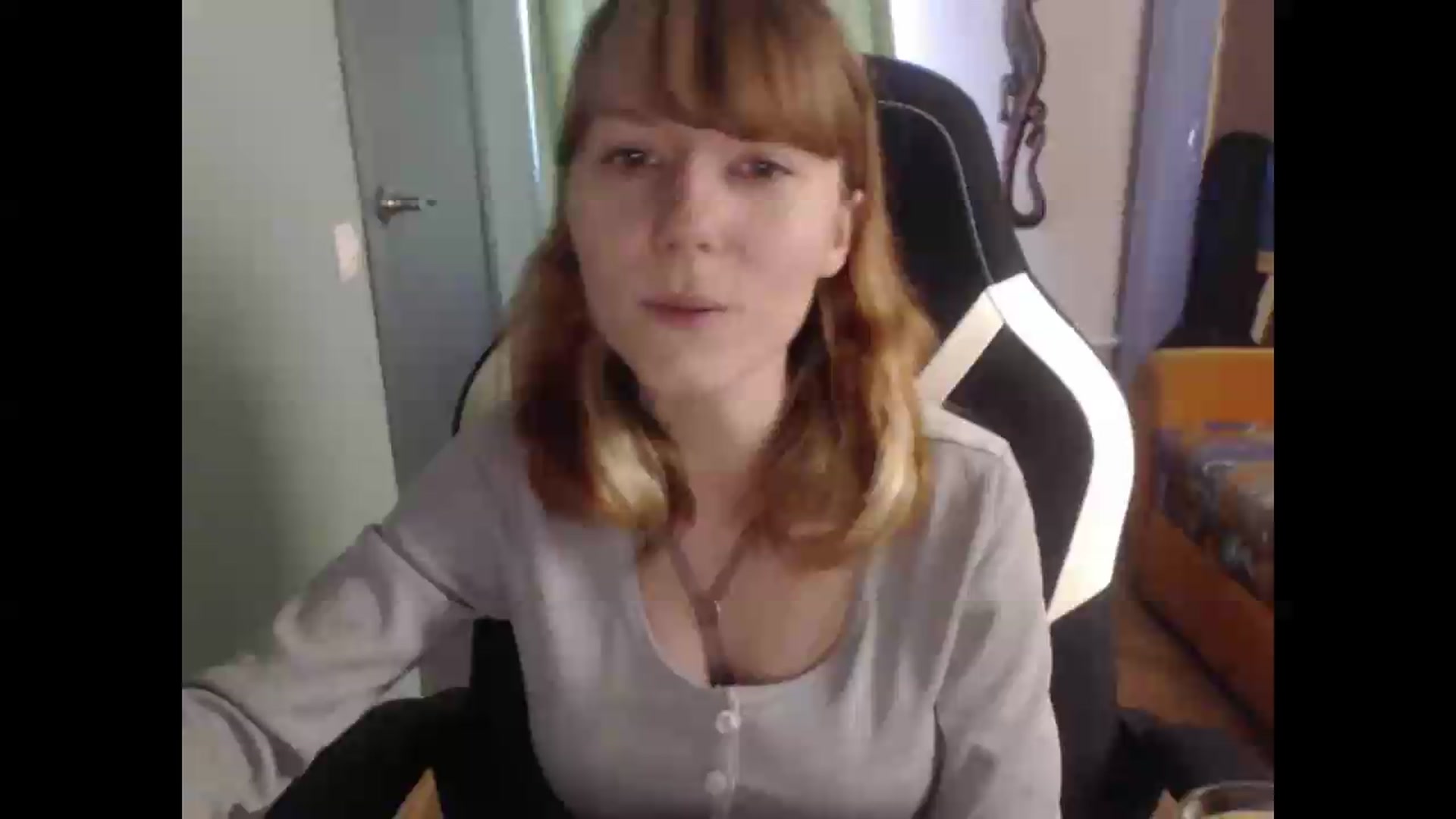Gallery image thumbnail from NikiFoks18's myfreecams stream on, 08/19/2026, 08:21 image 10 of 20