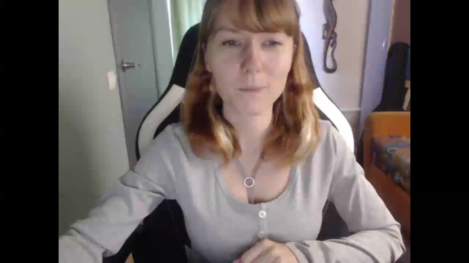 Gallery image thumbnail from NikiFoks18's myfreecams stream on, 08/19/2026, 08:21 image 1 of 20