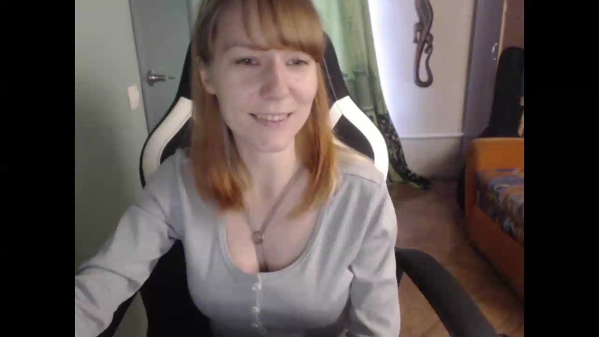 Gallery image thumbnail from NikiFoks18's myfreecams stream on, 08/20/2026, 07:02 image 19 of 20
