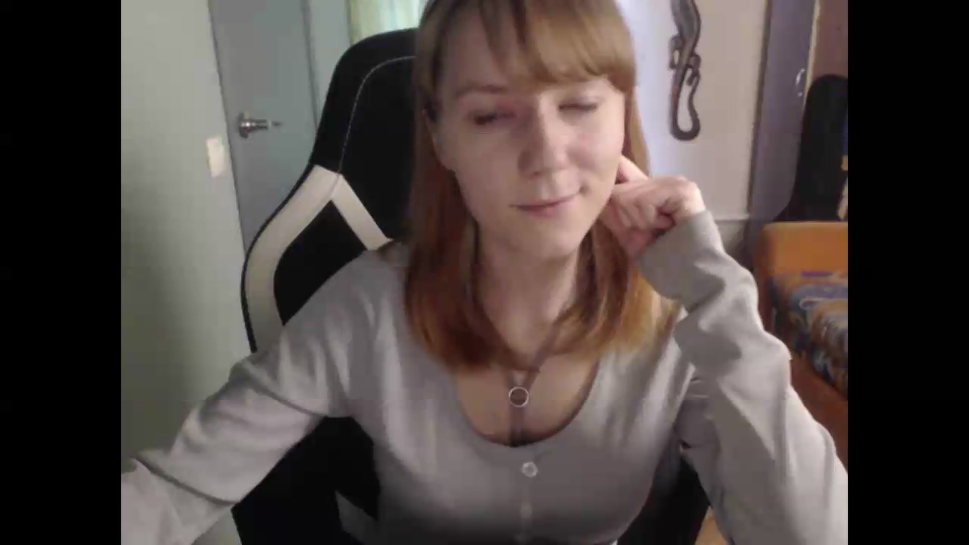 Gallery image thumbnail from NikiFoks18's myfreecams stream on, 08/20/2026, 08:24 image 10 of 20