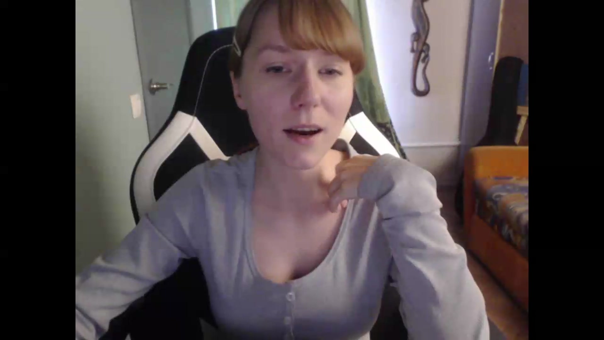 Gallery image thumbnail from NikiFoks18's myfreecams stream on, 08/21/2026, 07:17 image 14 of 20