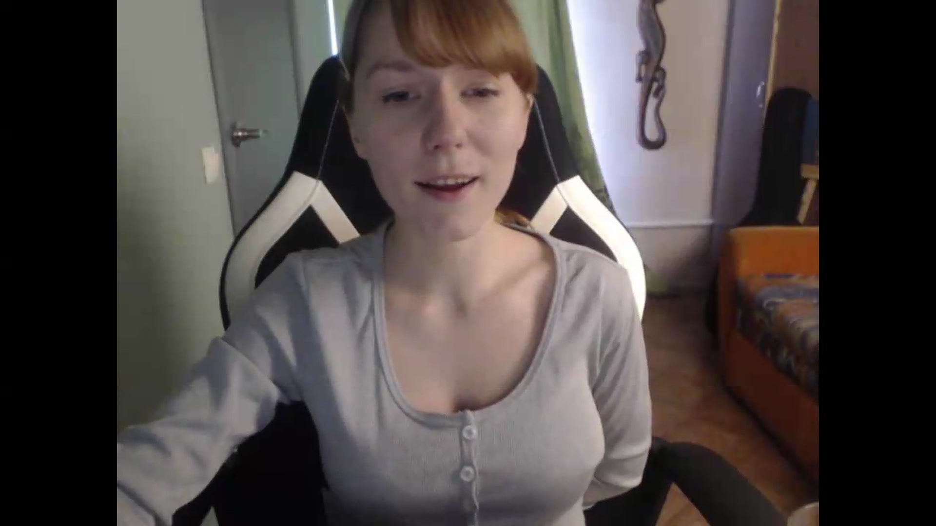 Gallery image thumbnail from NikiFoks18's myfreecams stream on, 08/21/2026, 07:17 image 16 of 20