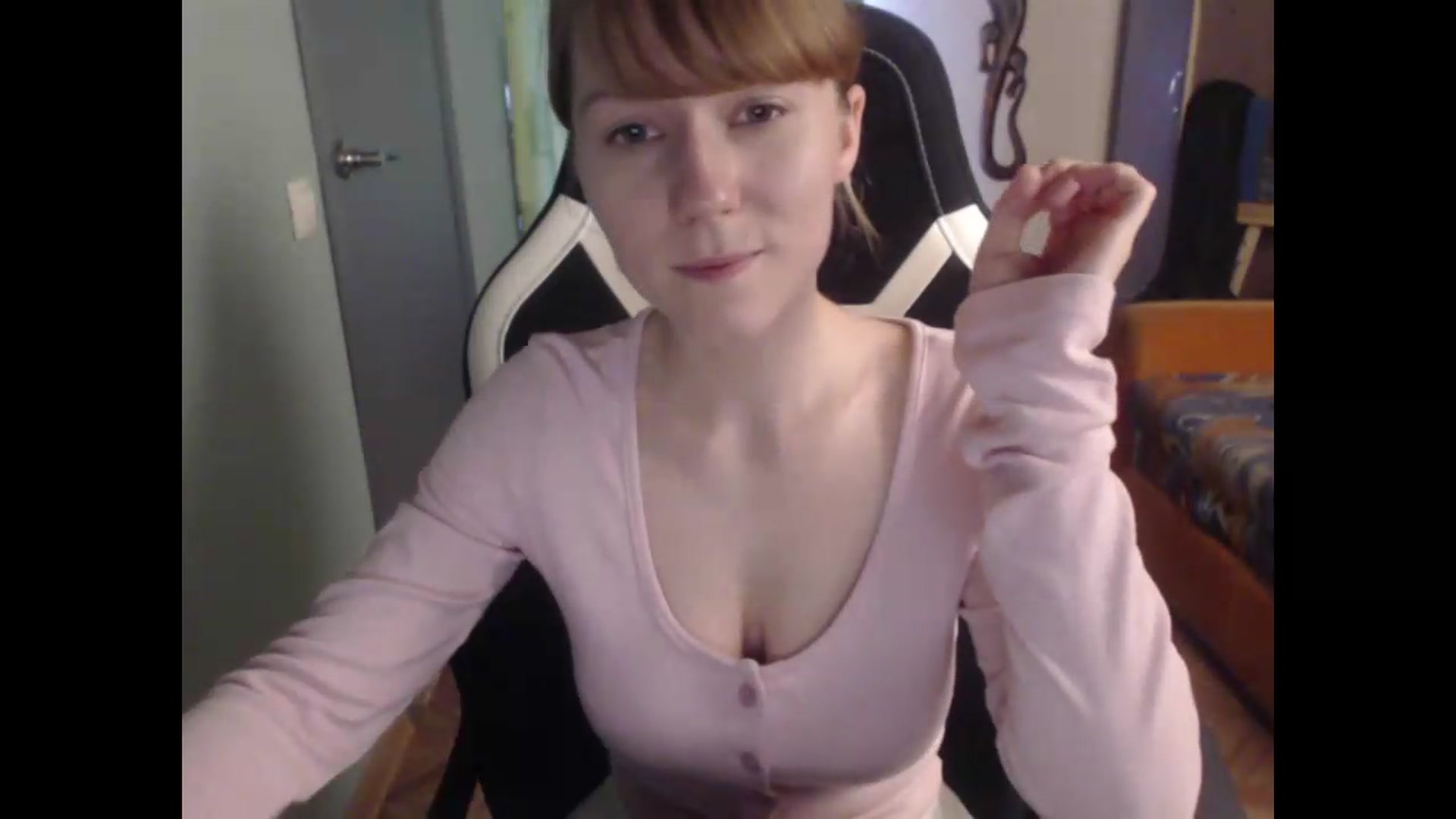 Gallery image thumbnail from NikiFoks18's myfreecams stream on, 08/22/2026, 07:45 image 18 of 20