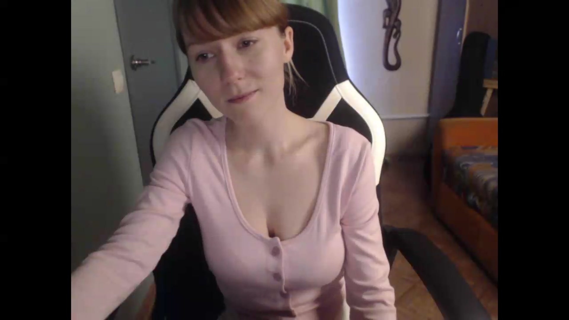 Gallery image thumbnail from NikiFoks18's myfreecams stream on, 08/22/2026, 07:45 image 17 of 20