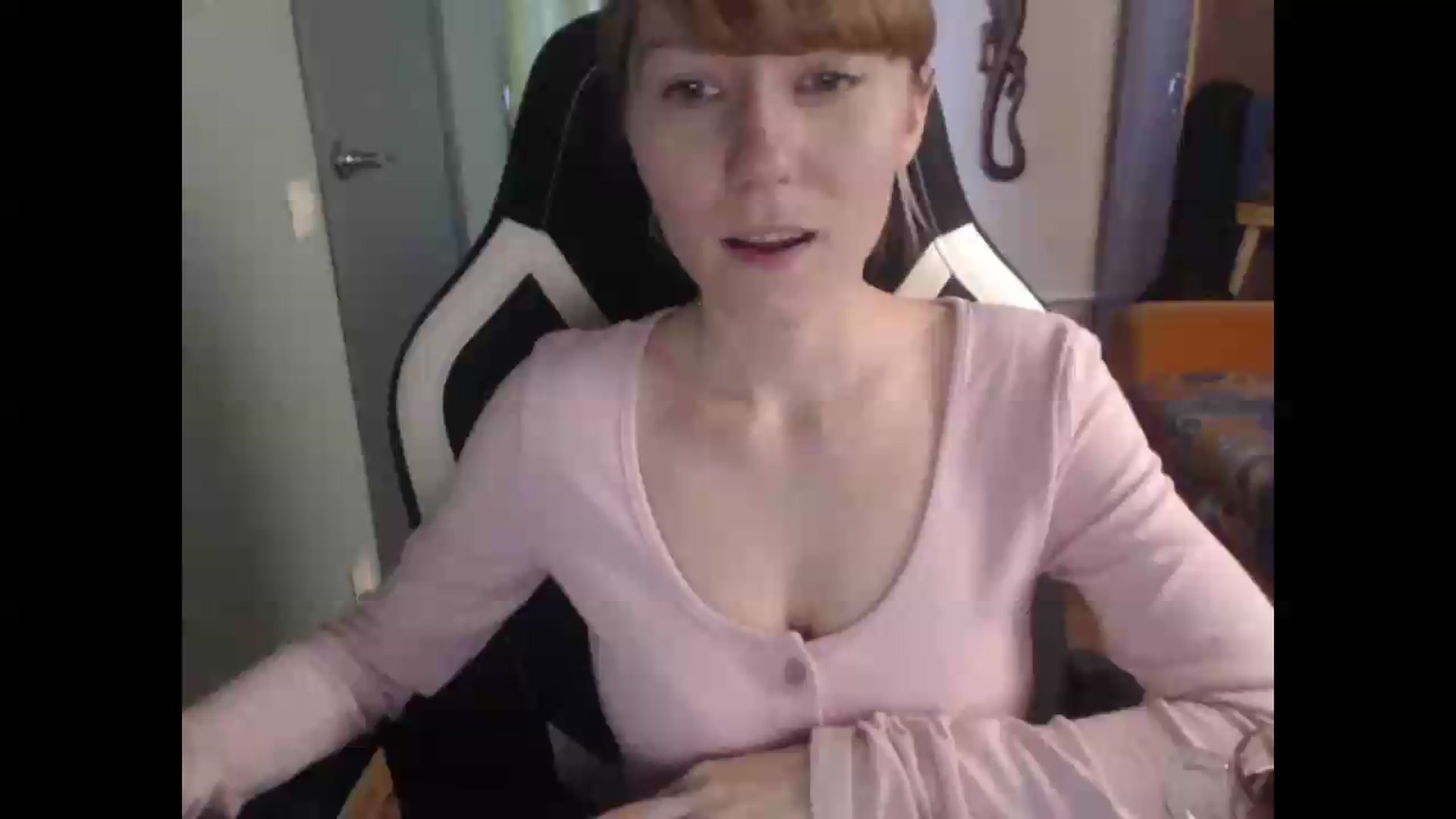 Gallery image thumbnail from NikiFoks18's myfreecams stream on, 08/22/2026, 07:45 image 1 of 20