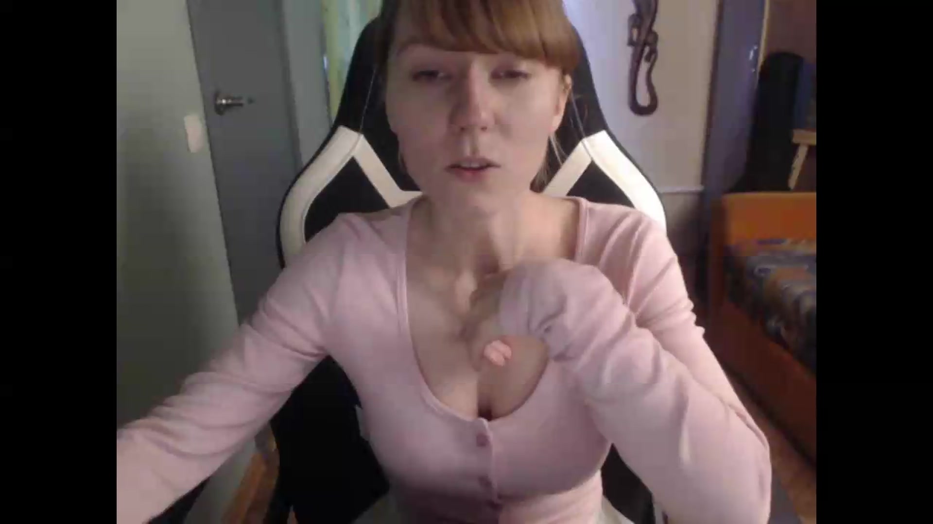 Gallery image thumbnail from NikiFoks18's myfreecams stream on, 08/22/2026, 07:45 image 13 of 20