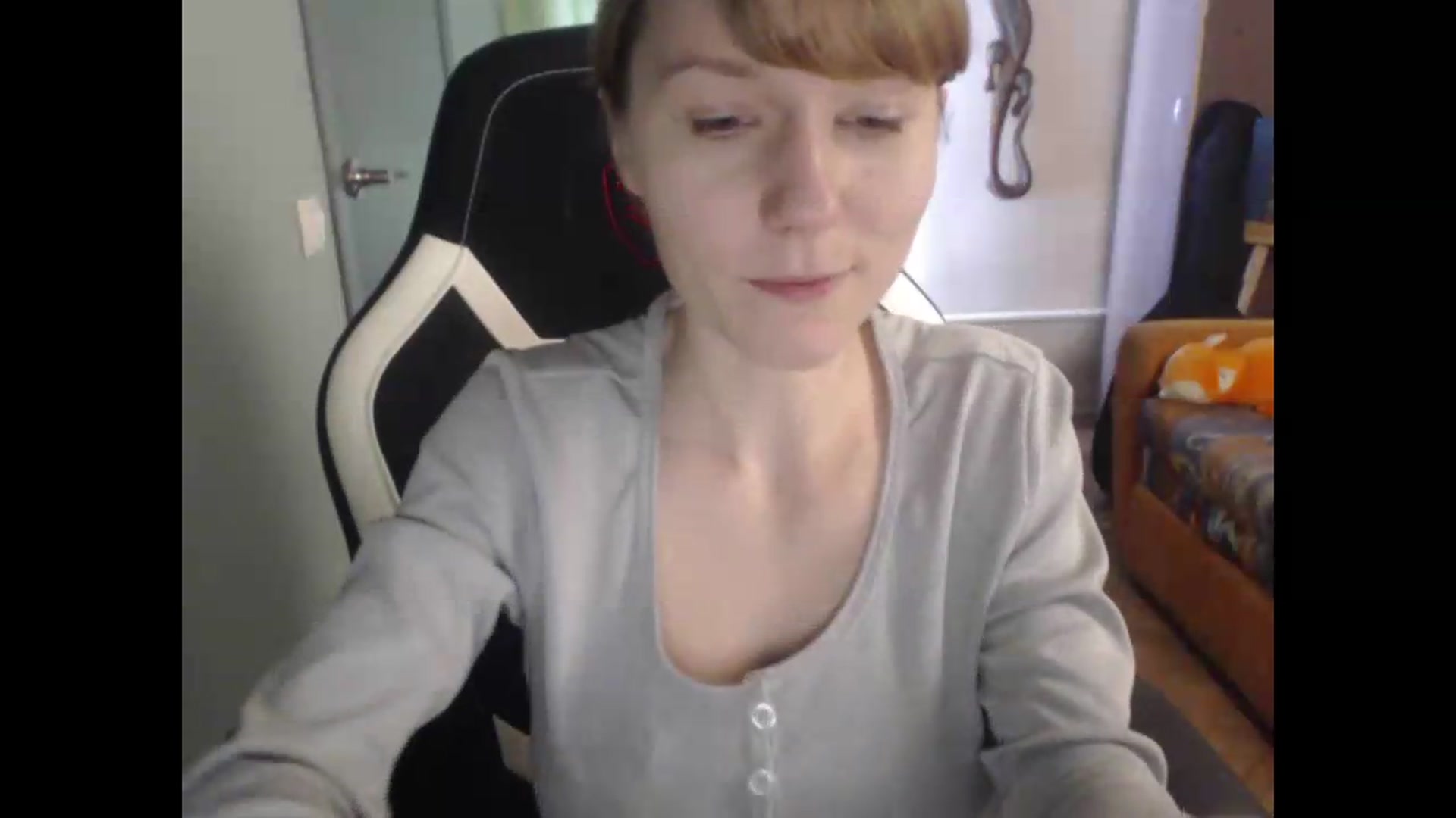 Gallery image thumbnail from NikiFoks18's myfreecams stream on, 08/23/2026, 06:55 image 8 of 20