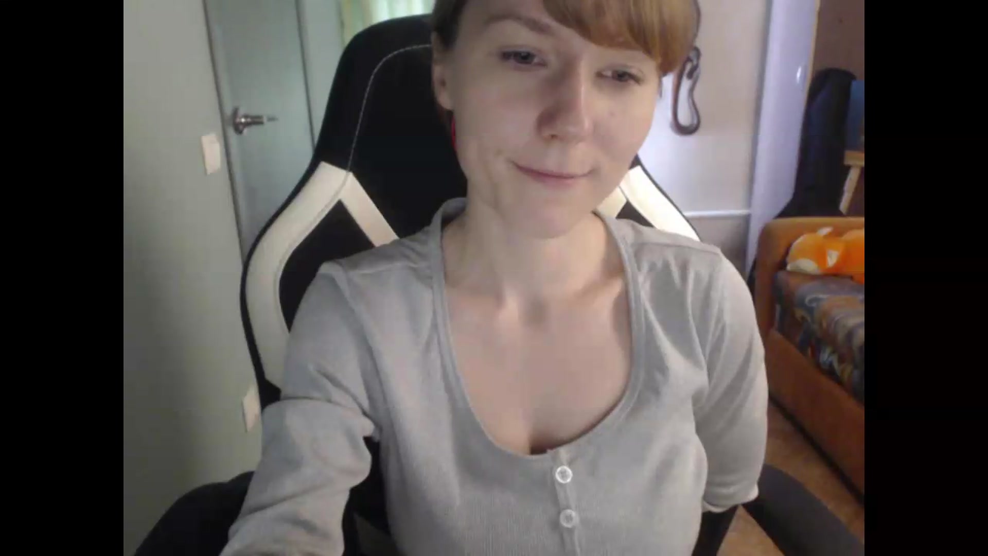 Gallery image thumbnail from NikiFoks18's myfreecams stream on, 08/23/2026, 06:55 image 4 of 20