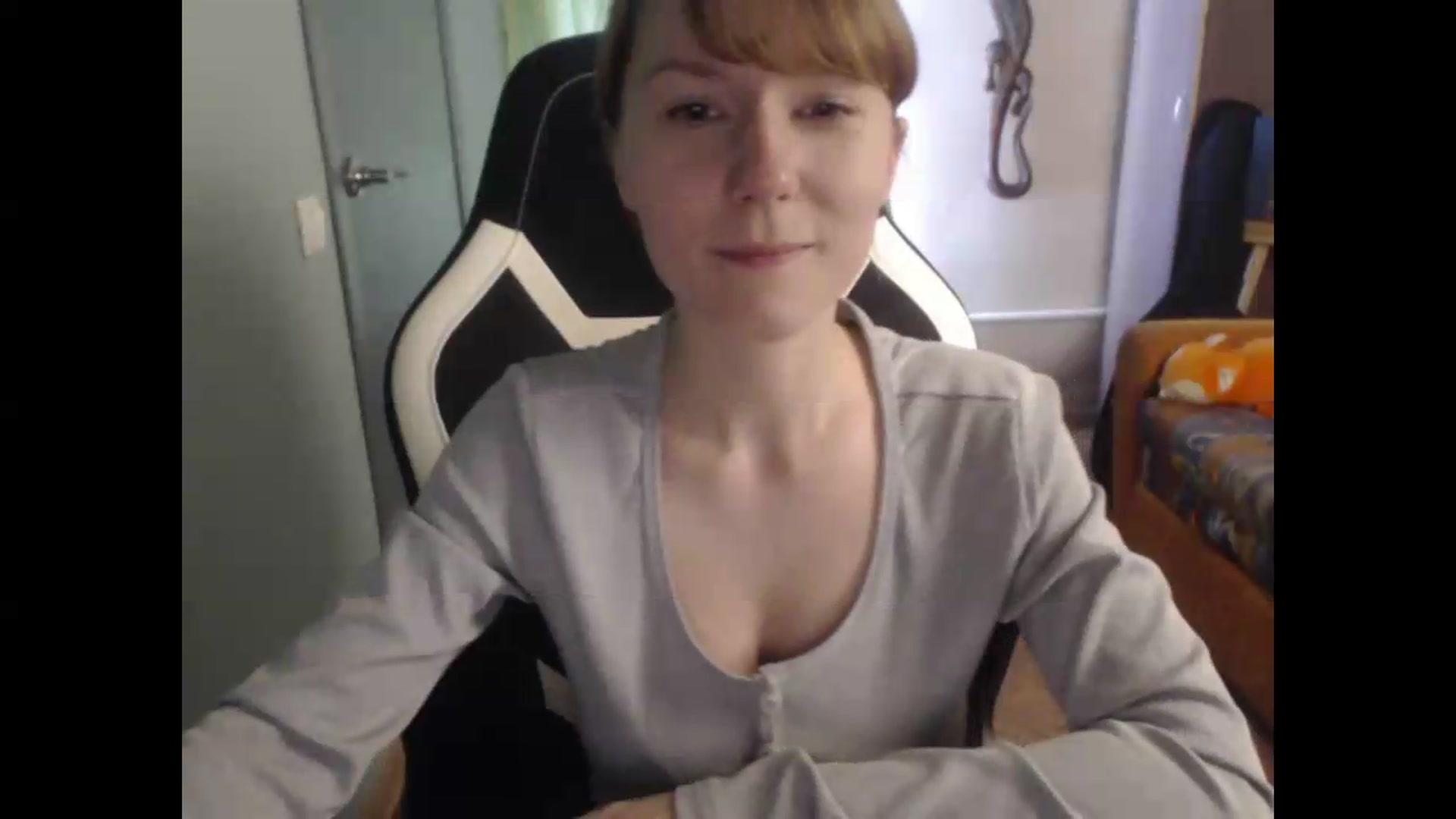 Gallery image thumbnail from NikiFoks18's myfreecams stream on, 08/23/2026, 06:55 image 9 of 20