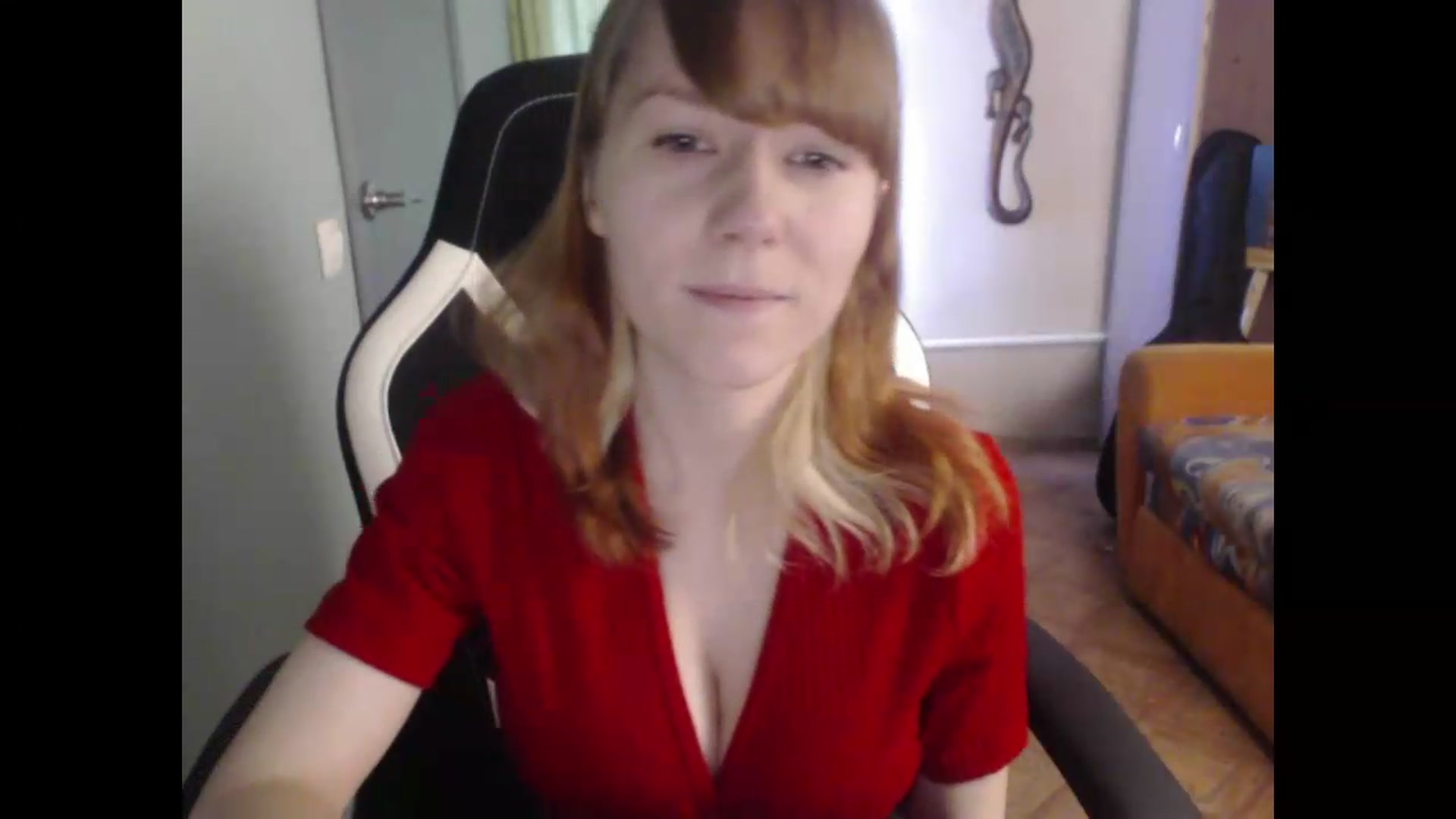 Gallery image thumbnail from NikiFoks18's myfreecams stream on, 08/31/2026, 07:10 image 12 of 20