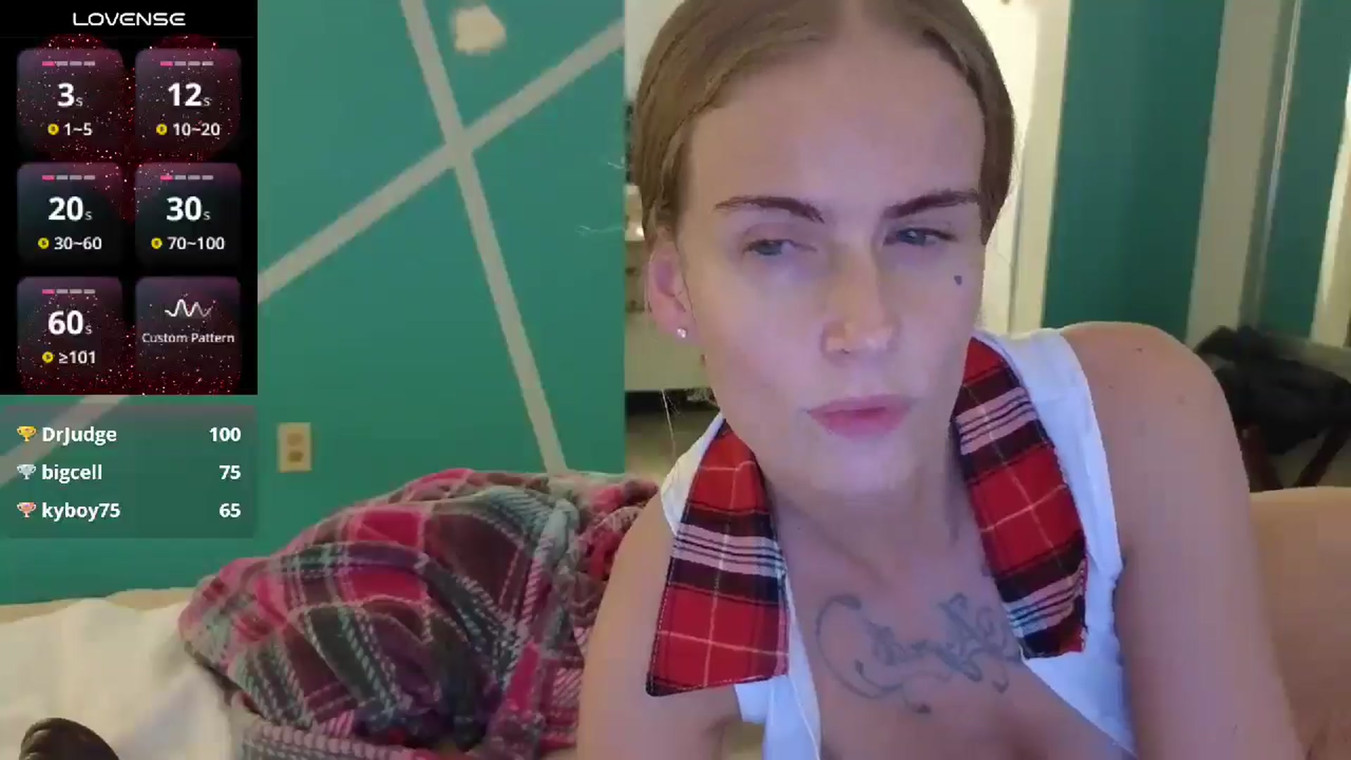 Gallery image thumbnail from NikiNextDoorr's myfreecams stream on, 04/05/2025, 13:15 image 12 of 20