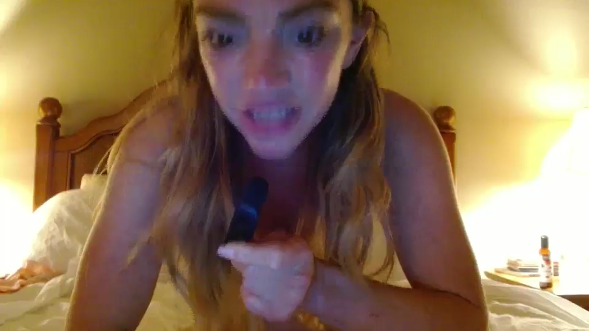 Gallery image thumbnail from NikiSkyler's myfreecams stream on, 04/22/2026, 04:26 image 17 of 20