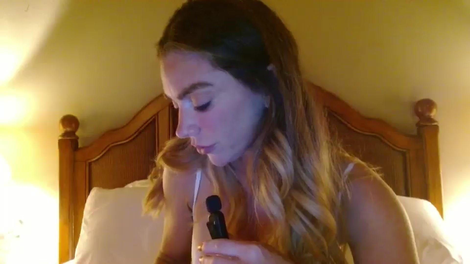 Gallery image thumbnail from NikiSkyler's myfreecams stream on, 04/25/2026, 03:40 image 2 of 20