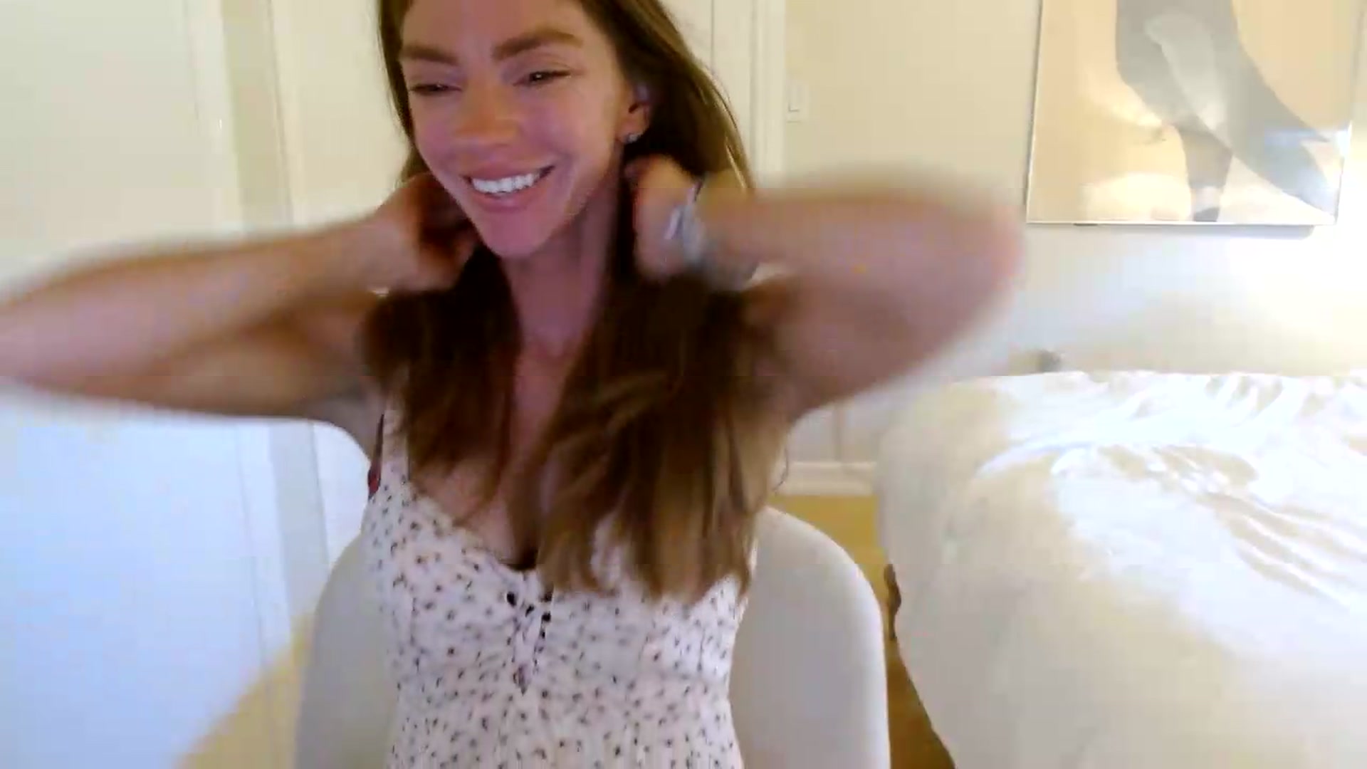 Gallery image thumbnail from NikiSkyler's myfreecams stream on, 07/29/2026, 03:21 image 2 of 20